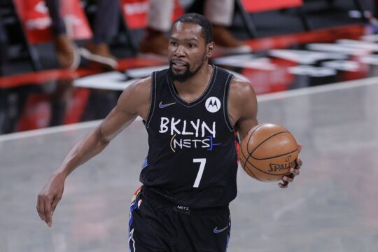 Kevin Durant returns to playoffs