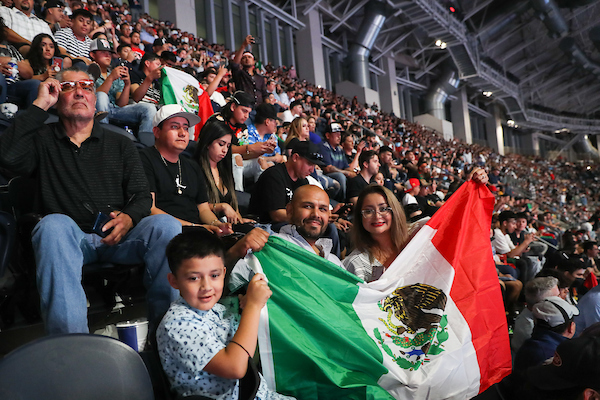 record attendance at Dallas Cowboys stadium