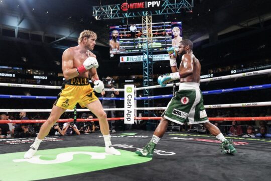 Mayweather vs Paul